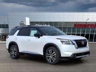 2025 Nissan Pathfinder for sale in Omaha NE