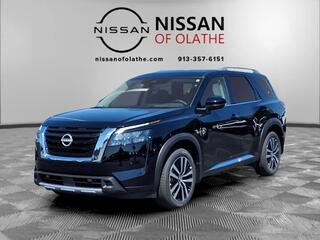 2025 Nissan Pathfinder for sale in Olathe KS