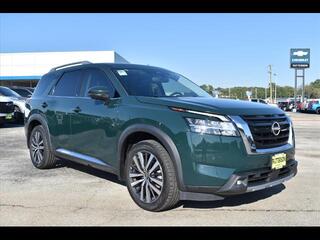 2022 Nissan Pathfinder