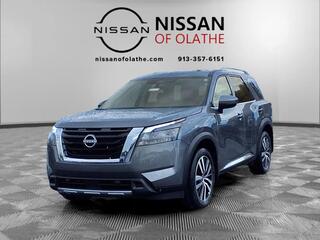 2025 Nissan Pathfinder for sale in Olathe KS