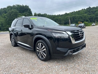 2022 Nissan Pathfinder