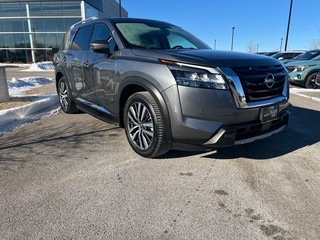 2022 Nissan Pathfinder