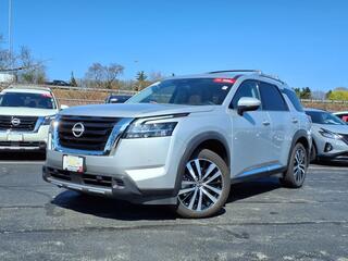 2023 Nissan Pathfinder for sale in Stoneham MA