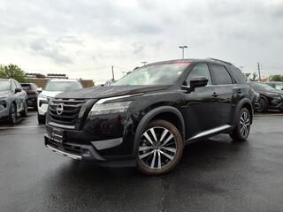 2023 Nissan Pathfinder for sale in Stoneham MA