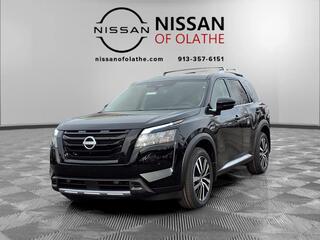 2025 Nissan Pathfinder for sale in Olathe KS