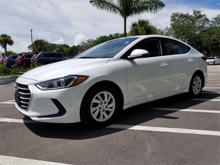 2017 Hyundai Elantra for sale in Lake Park FL