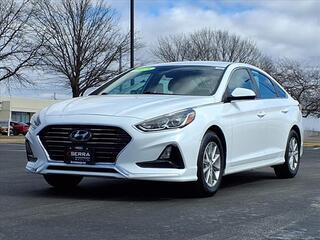 2018 Hyundai Sonata for sale in Savoy IL