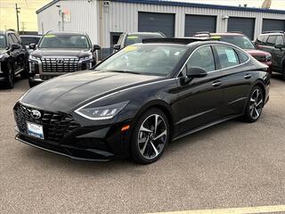 2021 Hyundai Sonata for sale in Janesville WI