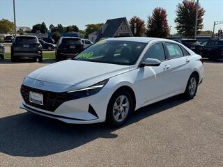 2022 Hyundai Elantra for sale in Janesville WI