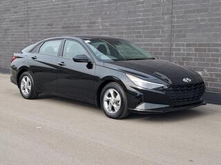 2022 Hyundai Elantra for sale in Waukesha WI