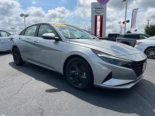 2021 Hyundai Elantra for sale in Independence MO