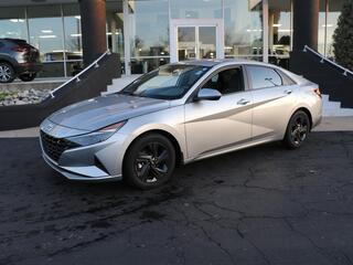 2023 Hyundai Elantra for sale in Olathe KS