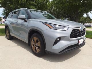 2023 Toyota Highlander Hybrid for sale in Grimes IA