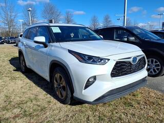 2022 Toyota Highlander Hybrid for sale in Clarksville TN