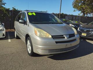 2004 Toyota Sienna