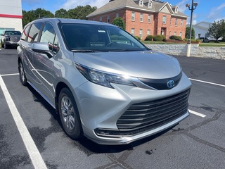 2025 Toyota Sienna