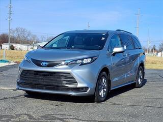 2025 Toyota Sienna