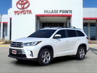 2019 Toyota Highlander Hybrid for sale in Elkhorn NE