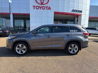 2017 Toyota Highlander Hybrid for sale in Jackson MS