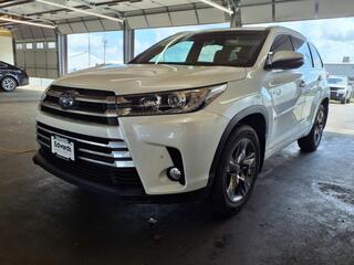 2018 Toyota Highlander Hybrid for sale in Council Bluffs IA