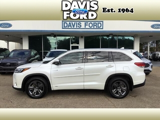 2018 Toyota Highlander Hybrid for sale in Independence MO