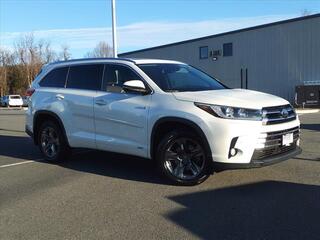 2017 Toyota Highlander Hybrid for sale in Lynchburg VA