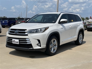 2017 Toyota Highlander Hybrid for sale in Centralia MO