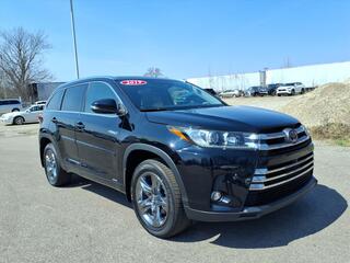 2019 Toyota Highlander Hybrid for sale in Southfield MI