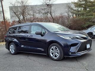 2021 Toyota Sienna