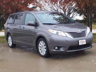 2017 Toyota Sienna for sale in Grimes IA