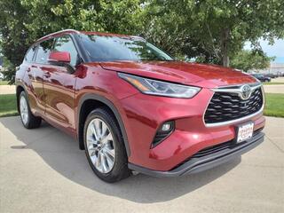 2020 Toyota Highlander for sale in Grimes IA