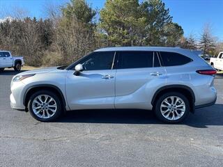 2021 Toyota Highlander for sale in Morristown TN