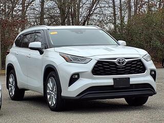 2022 Toyota Highlander for sale in West Warwick RI