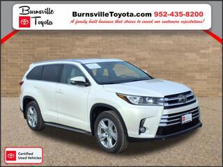 2017 Toyota Highlander for sale in Burnsville MN