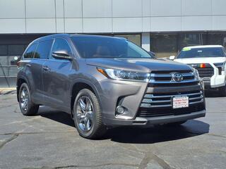 2017 Toyota Highlander for sale in Lexington MA