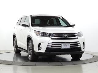 2019 Toyota Highlander for sale in Schaumburg IL