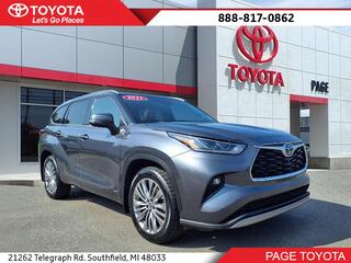 2023 Toyota Highlander Hybrid for sale in Southfield MI