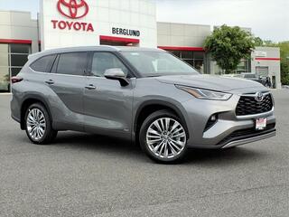 2026 Toyota Highlander Hybrid