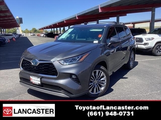 2021 Toyota Highlander Hybrid for sale in Lancaster CA