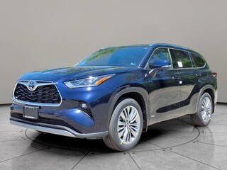 2026 Toyota Highlander Hybrid for sale in West Warwick RI