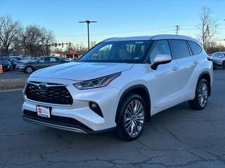 2023 Toyota Highlander Hybrid