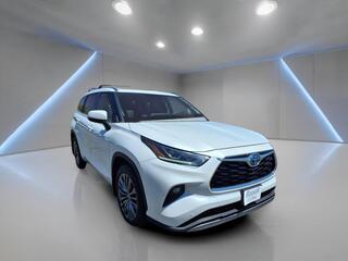 2022 Toyota Highlander Hybrid