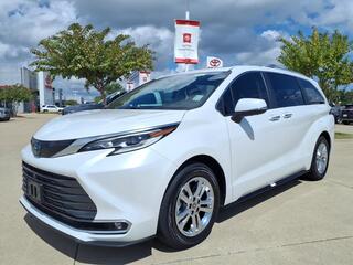 2023 Toyota Sienna