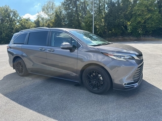 2021 Toyota Sienna for sale in Bristol TN