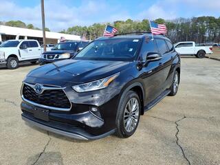 2021 Toyota Highlander Hybrid for sale in Muskegon MI