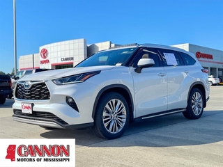 2023 Toyota Highlander Hybrid for sale in Moss Point MS