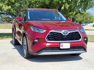 2021 Toyota Highlander for sale in Grimes IA