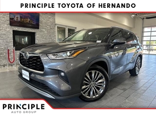 2020 Toyota Highlander for sale in Hernando MS