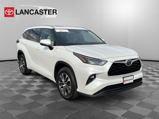 2022 Toyota Highlander Hybrid for sale in Lancaster CA