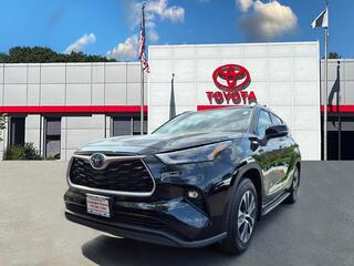 2022 Toyota Highlander Hybrid for sale in Lexington MA